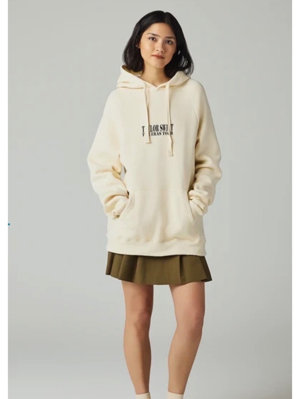 Taylor Swift The Eras Tour lll Cream Hoodie Black & White Unisex Sz M Oversized